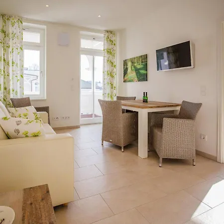 Strandvillen - Mit 1 Schlafzimmer Und Balkon Sv-007 Apartmán